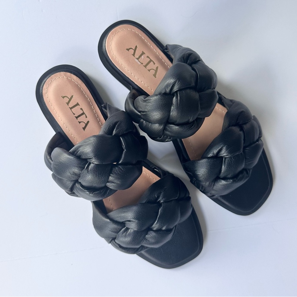 Alta Odette Puffy Braided Leather Slide Sandal in Black Size 38
